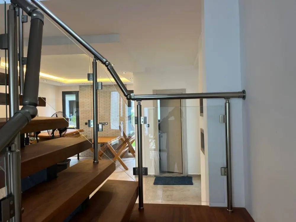 Staircases and railings (1)